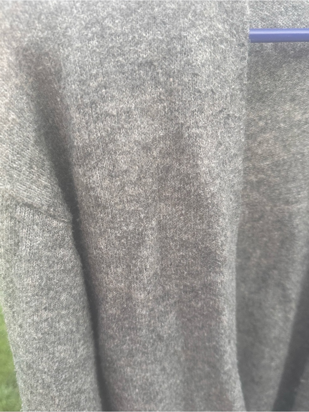 H&M medium warm cardigan - Picture 2 of 4